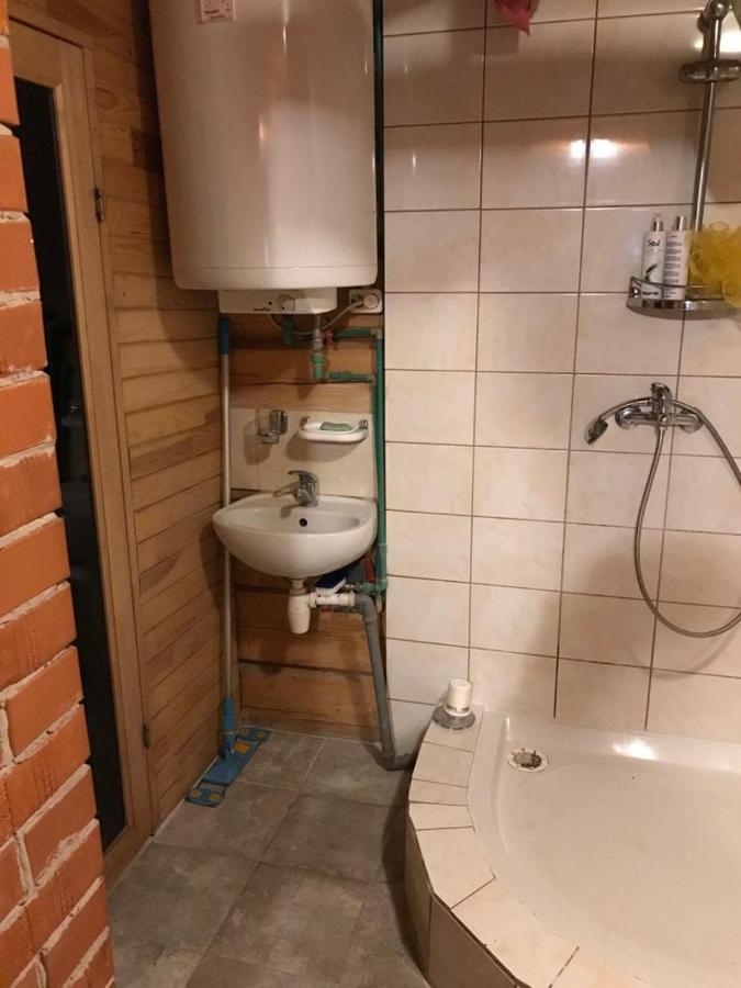 Ezmalas Rembate Exteriör bild