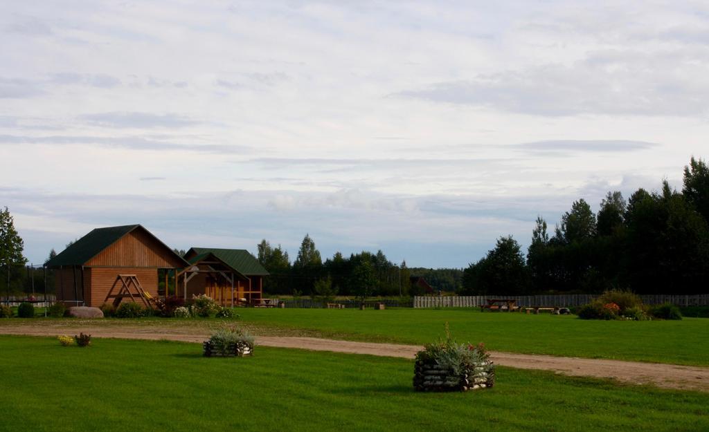 Ezmalas Rembate Exteriör bild